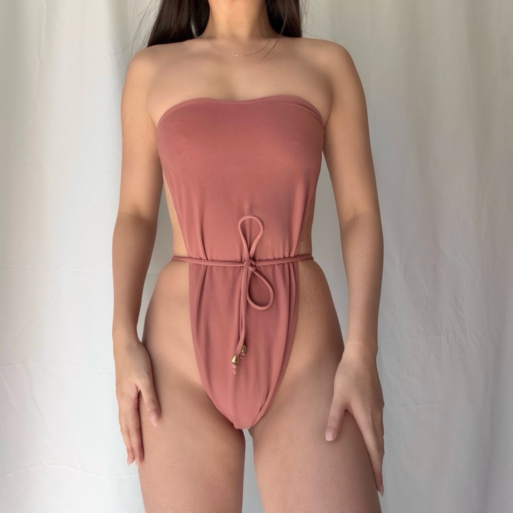 Lauren Layne Swim Capri One Piece in Rose